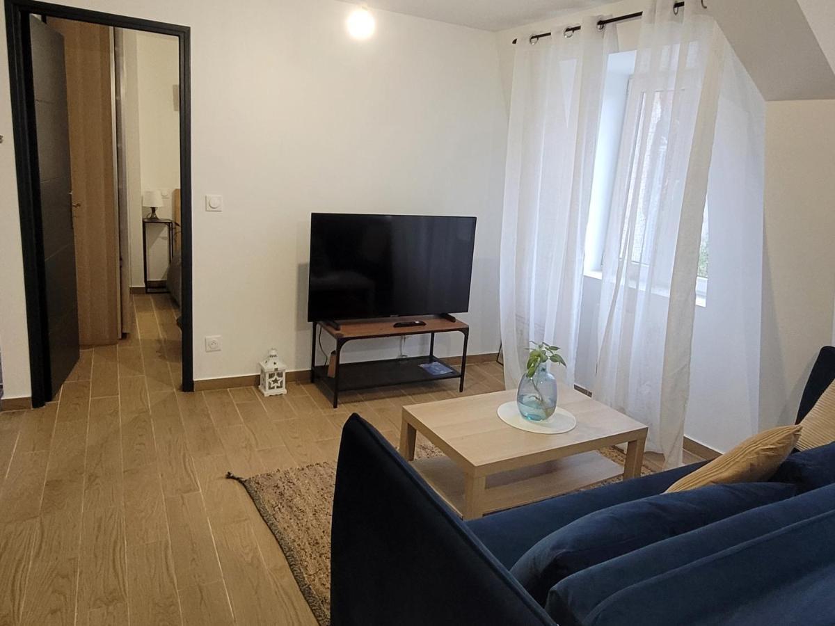Coquet Appartement A 15Mn De Paris Et 10 Mn De Stade De France, Wifi, Netflix, Groslay Luaran gambar