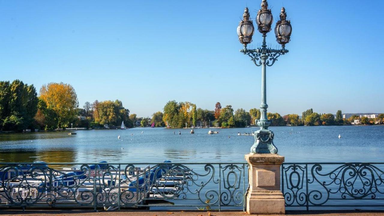 Coquet Appartement A 15Mn De Paris Et 10 Mn De Stade De France, Wifi, Netflix, Groslay Luaran gambar