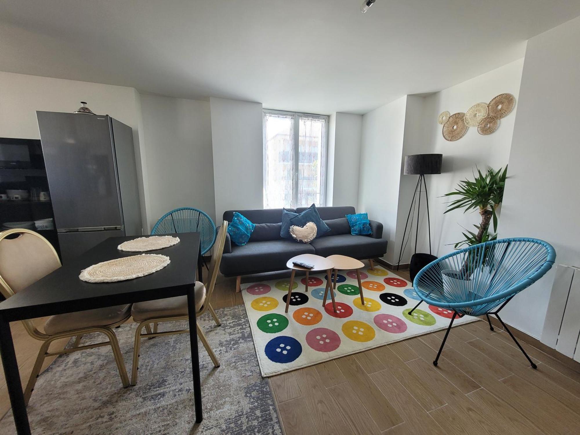 Coquet Appartement A 15Mn De Paris Et 10 Mn De Stade De France, Wifi, Netflix, Groslay Luaran gambar